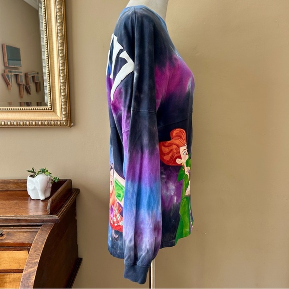 Disney Parks Hocus Pocus Sanderson Sisters “Tonight We Fly” Spirit Jersey M NWT - Picture 9 of 15